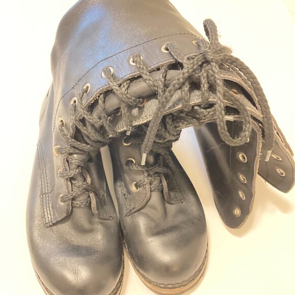 FRYE - Picture 3 of 5